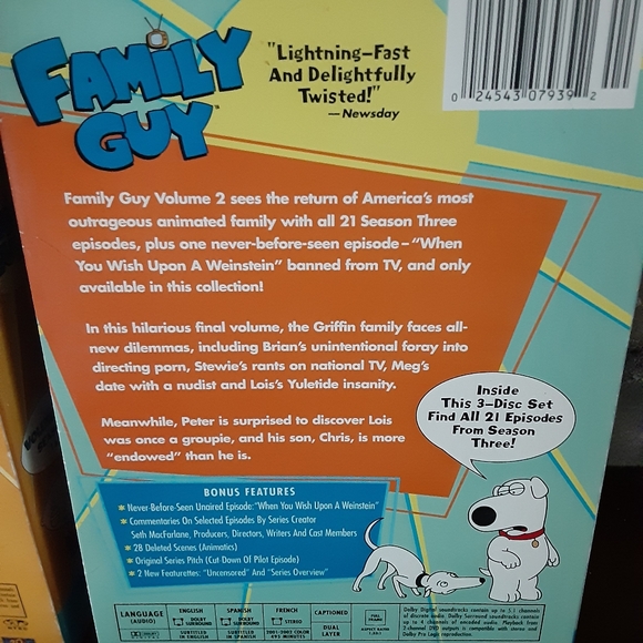 Family Guy DVDs Volumes 1-4 - Picture 3 of 5
